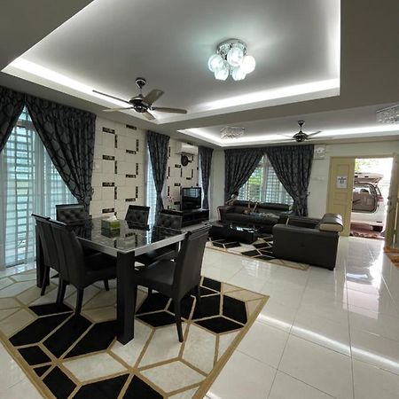 3R D'Latania Senawang Hotel Seremban Exterior foto